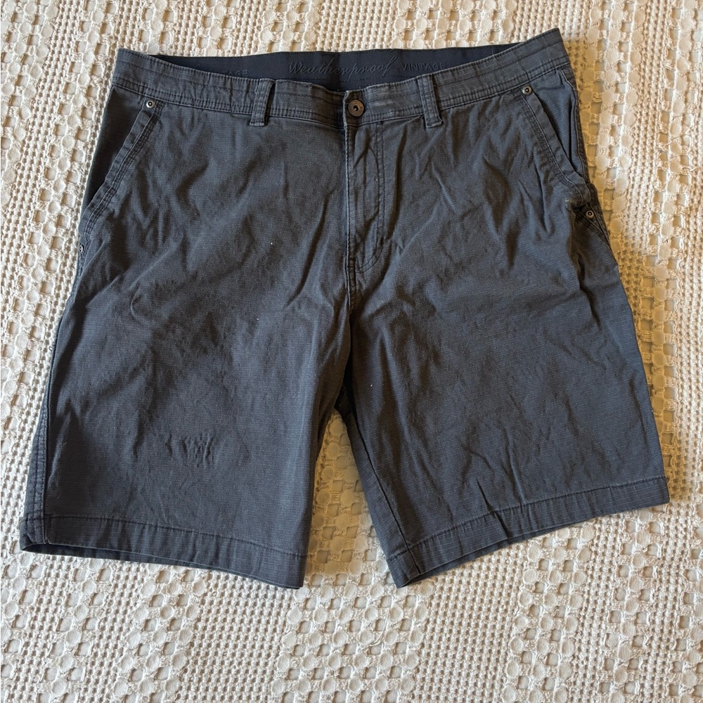 Weatherproof Vintage Men’s Shorts – Charcoal Gray – Size 36